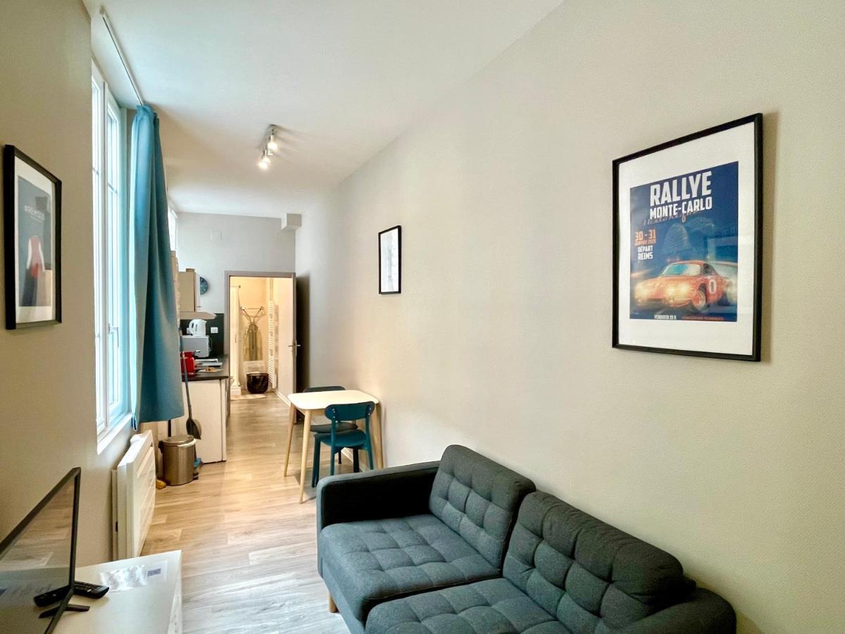 Suite Orphelins 2 Remeš Exteriér fotografie